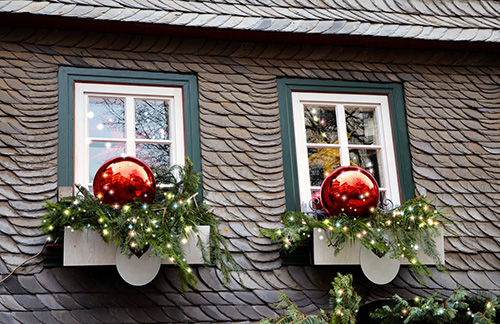 Window Box Christmas Decorations